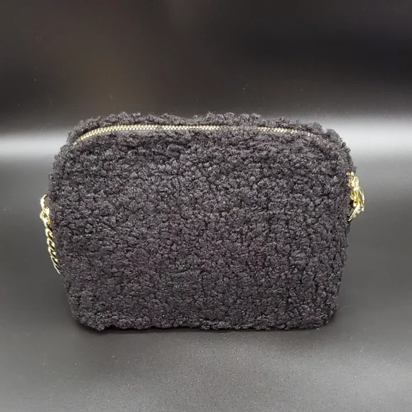 🎉SOLD👜 Steve Madden Faux Sherpa Crossbody - Picture 5 of 11